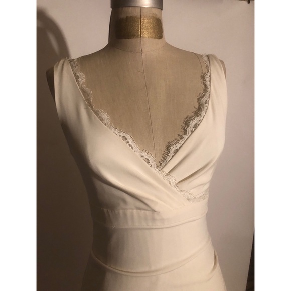 SOLD Nicole Miller Bridal Nina Bridal Gown sz 4 FJ10003 - Picture 4 of 8